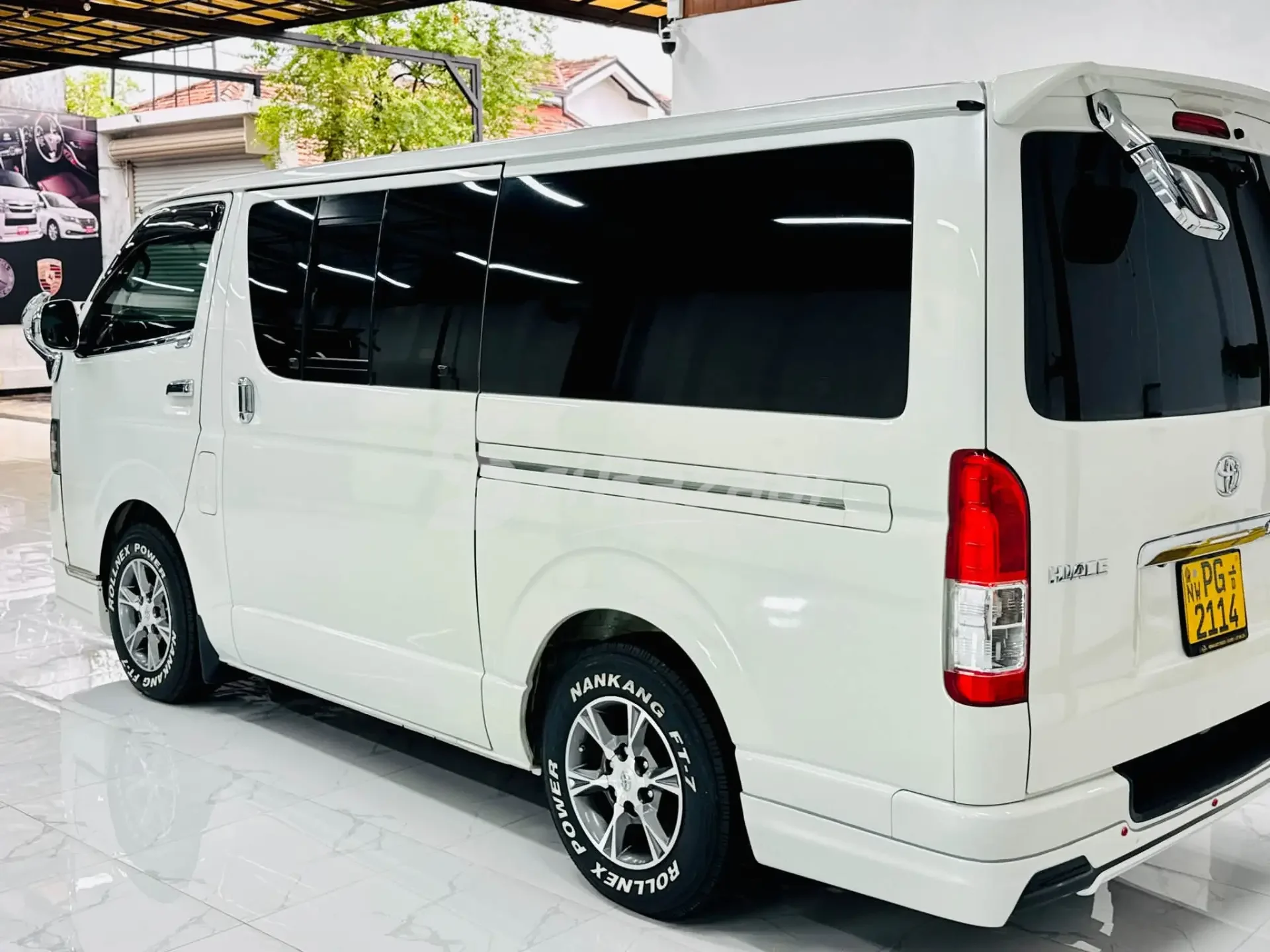 Toyota KDH 2011 1KD Super GL – Low Mileage 96,000 km