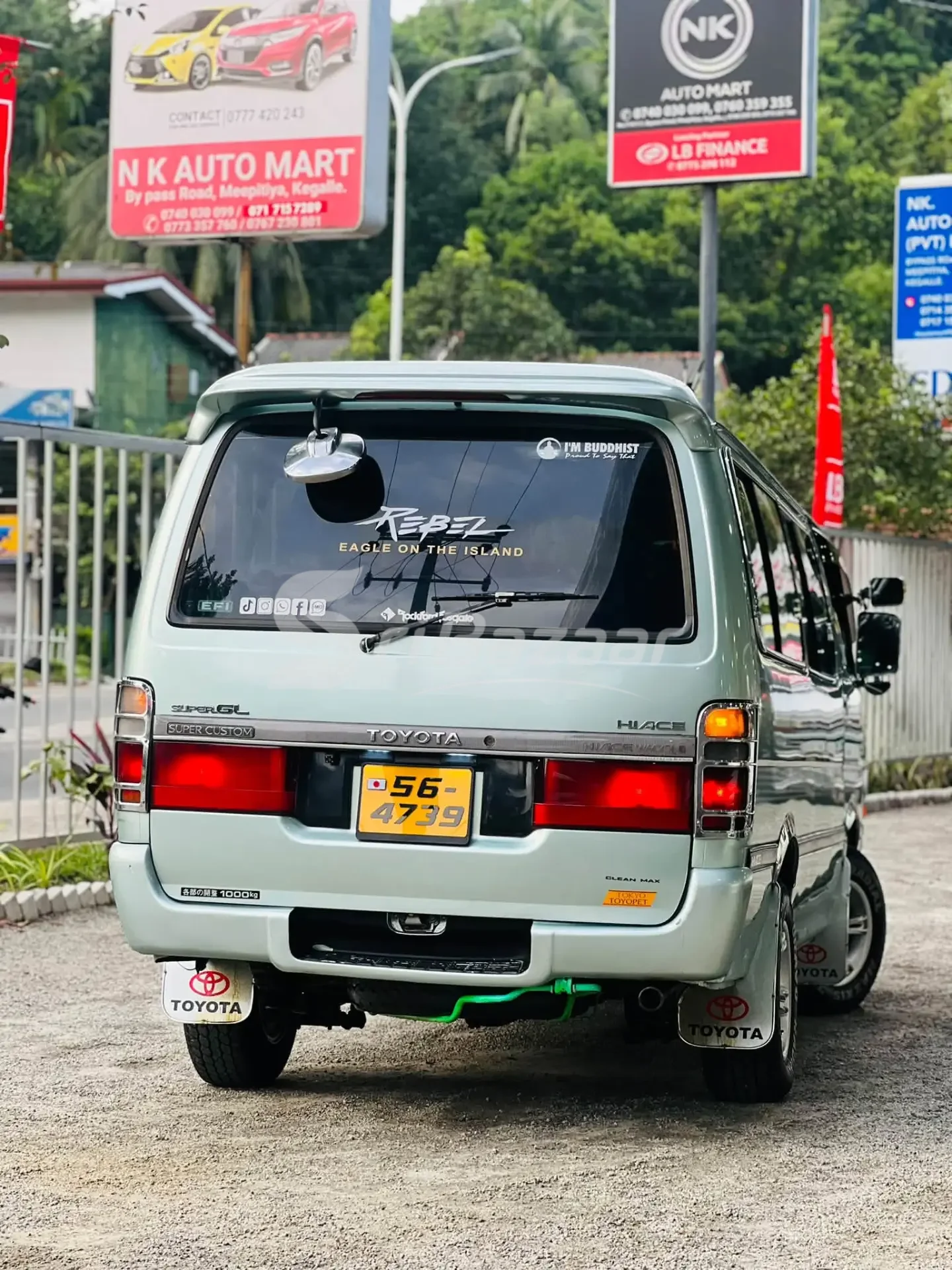 Toyota Hiace Dolphin Super GL 113 – Long Model | Rs. 7,950,000