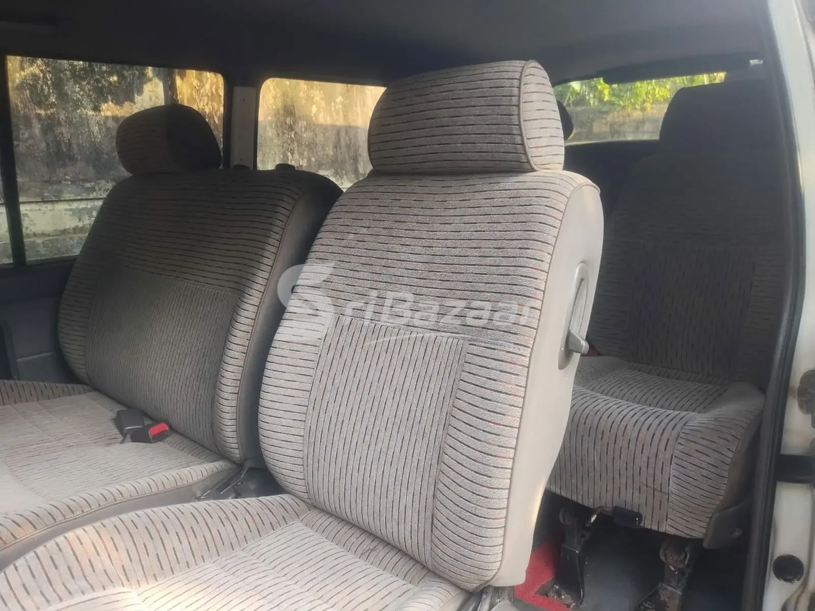 Toyota Hiace Super Custom Van for Sale