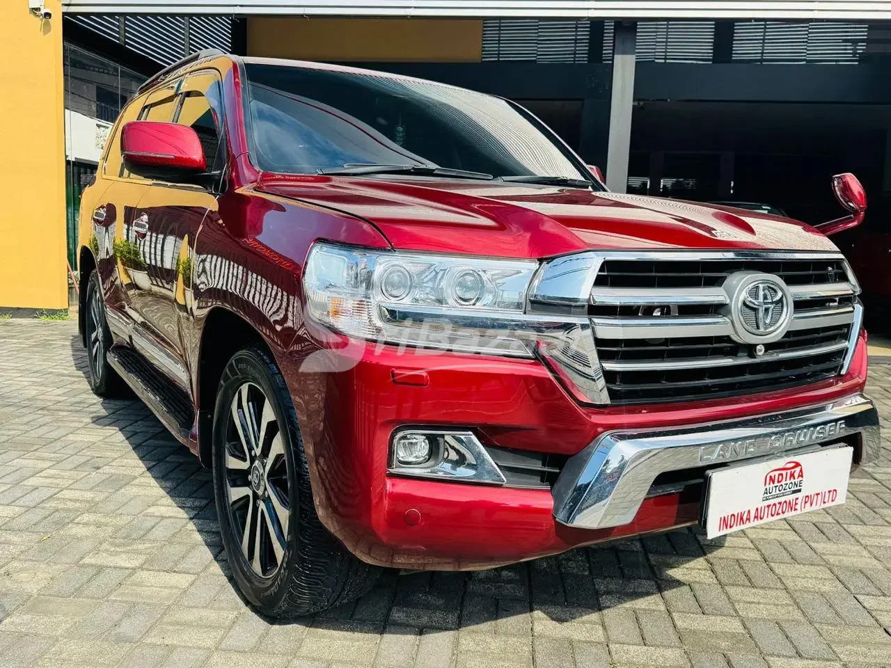 Toyota Land Cruiser LC200 AX 2008 – 7 Seater | Petrol V8