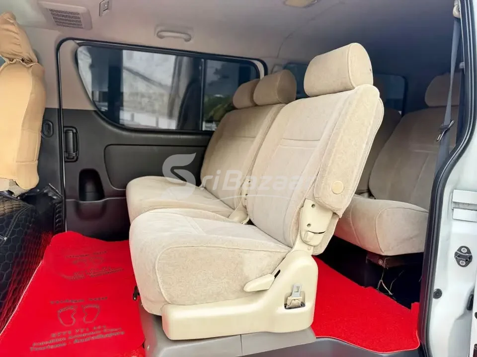 Toyota TRH 200 Dark Prime – 2014 | Full Options | Pearl White