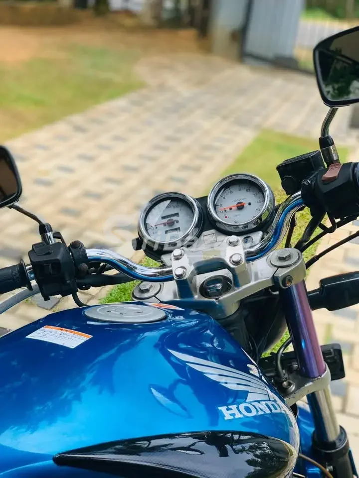 Honda Hornet 250 – 2005 | Original Registered | Good Running Condition