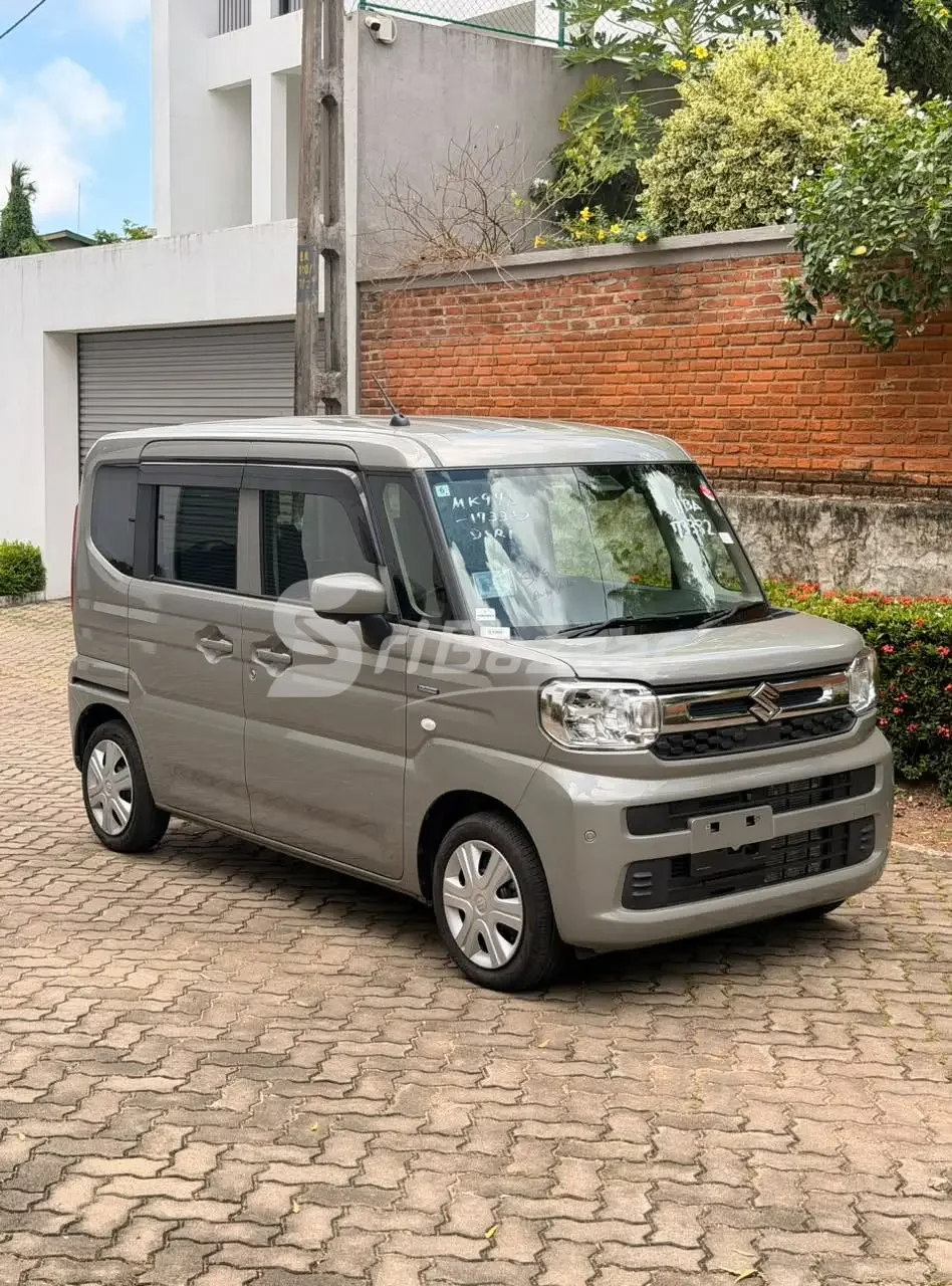 🚗 2024 Suzuki Spacia Hybrid G – Unregistered | Rs. 76.90 Lakhs