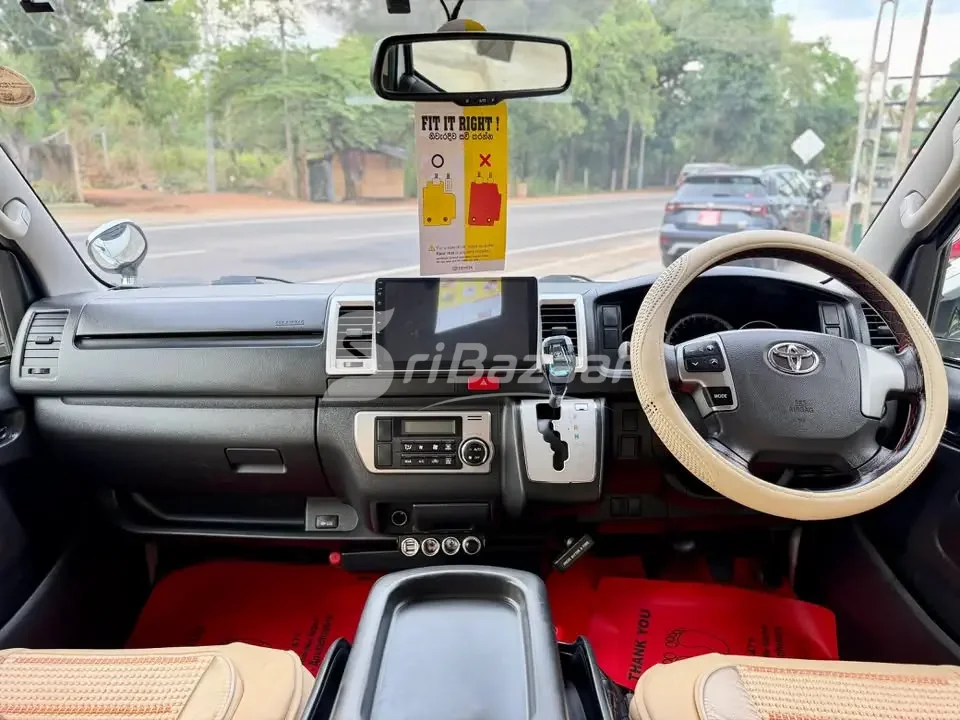 Toyota TRH 200 Dark Prime – 2014 | Full Options | Pearl White