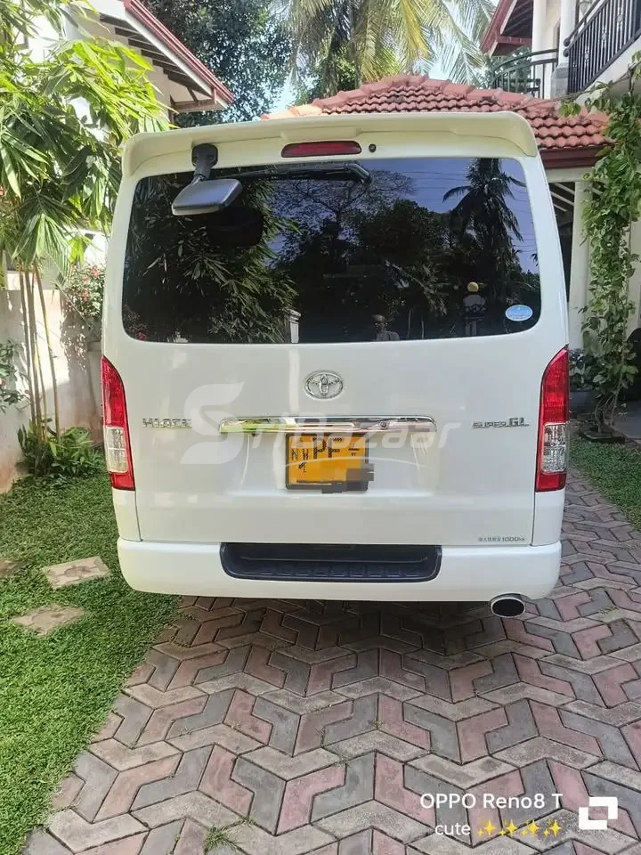 Toyota Hiace KDH 200 Super GL for Sale