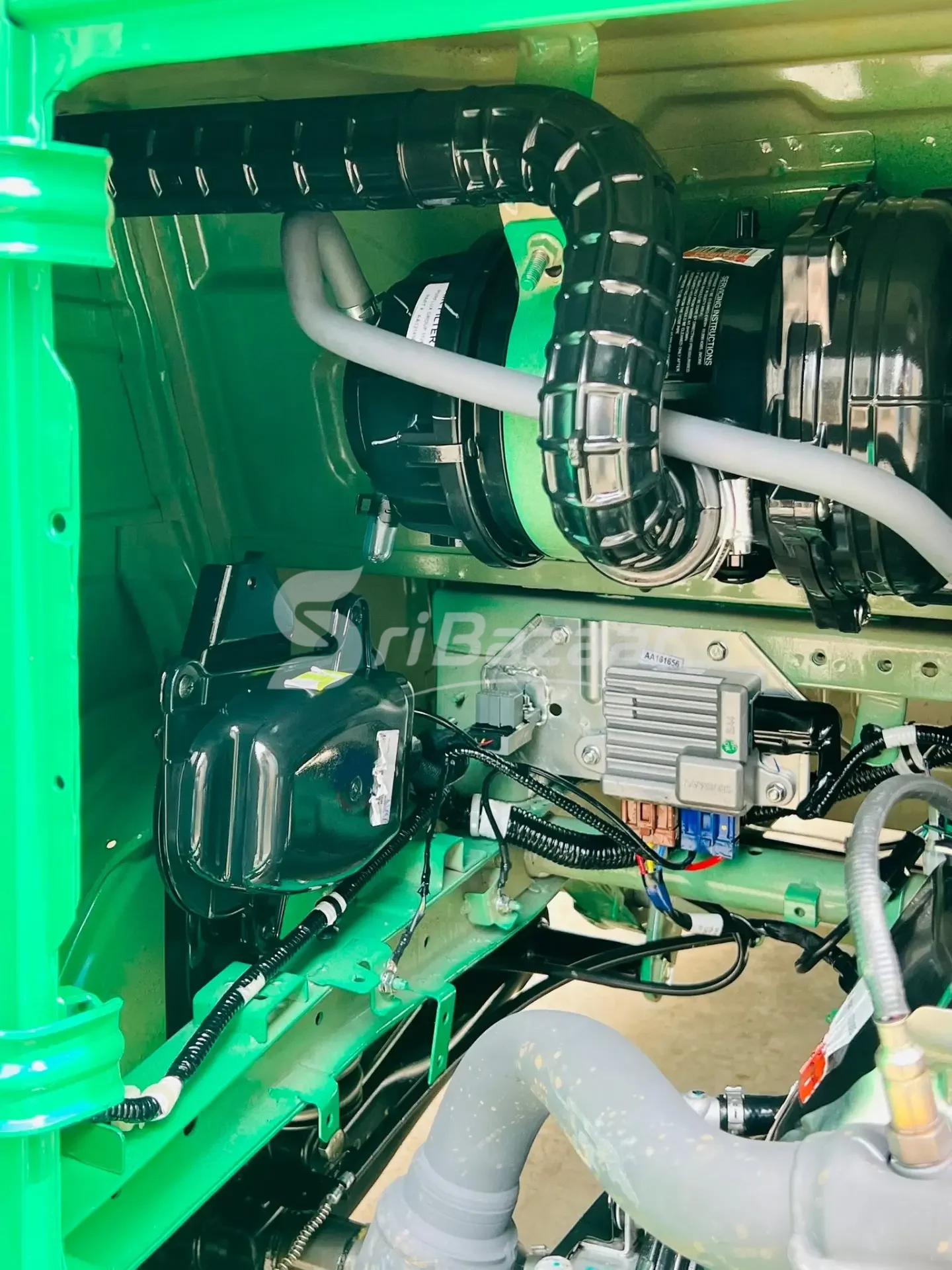 Bajaj RE Petrol Three Wheeler – Brand New, 400 km Used