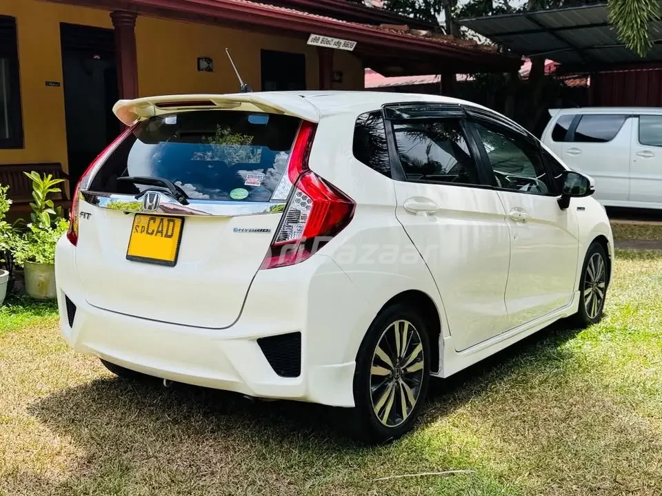 🚗 Honda Fit GP5 S Grade Hybrid 2014 – 132,000 km | 1st Owner | Accident-Free