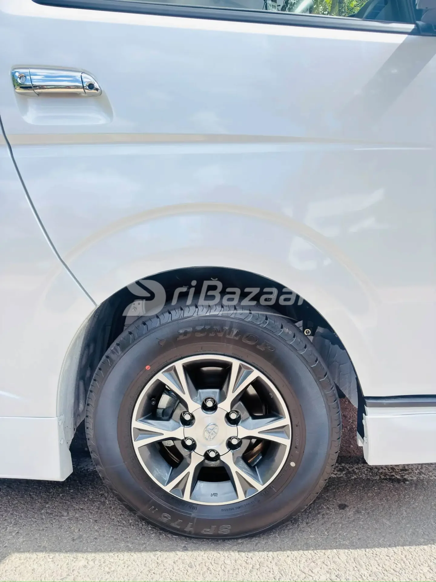 2026 Brand New Toyota Hiace GDH 223B – Fully Loaded
