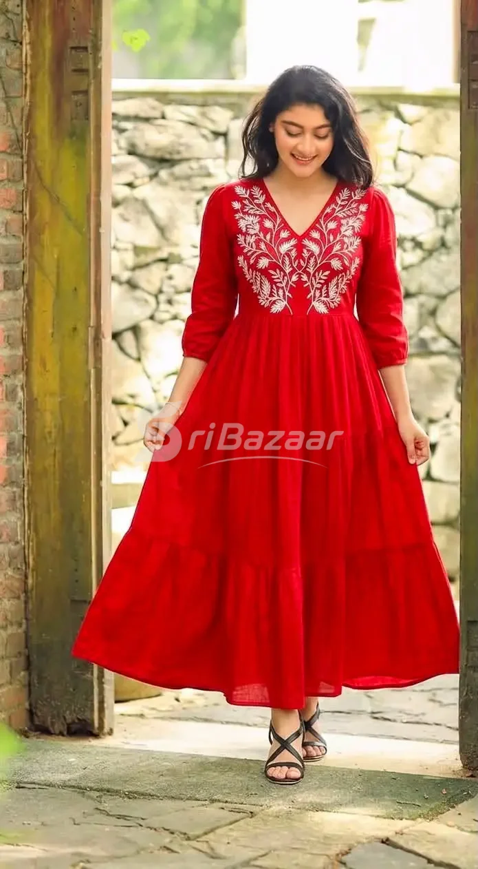 🌹 Scarlet Bloom Embroidery Maxi Dress | SINDY’S