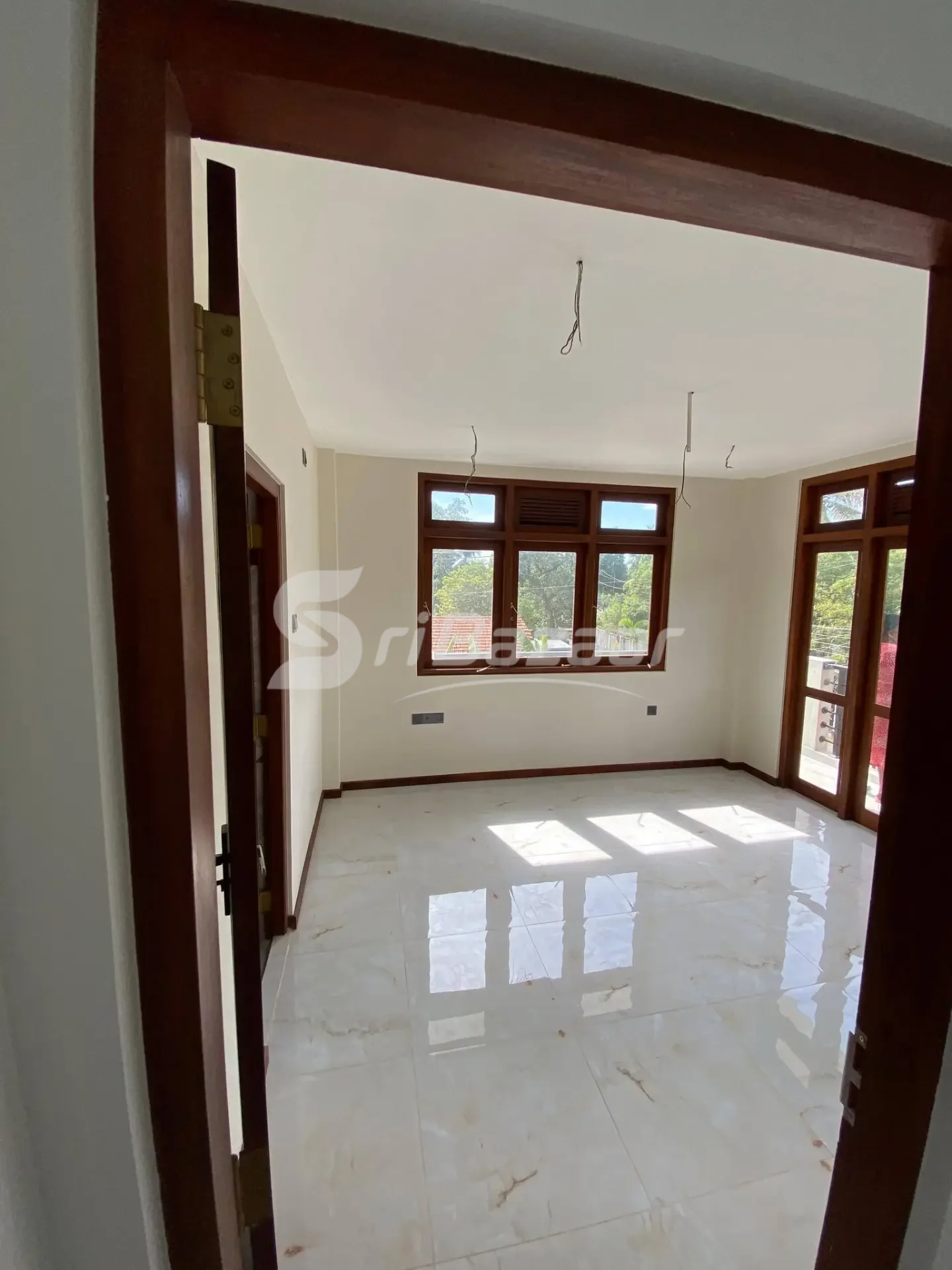 5-Bedroom 3-Storey House for Sale – Halpita | Rs. 45 Million