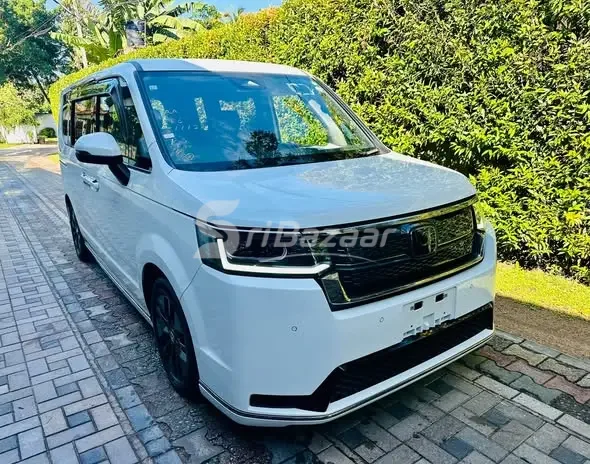 Honda Step Wagon Spada 2023 – Unregistered | 7 Seater