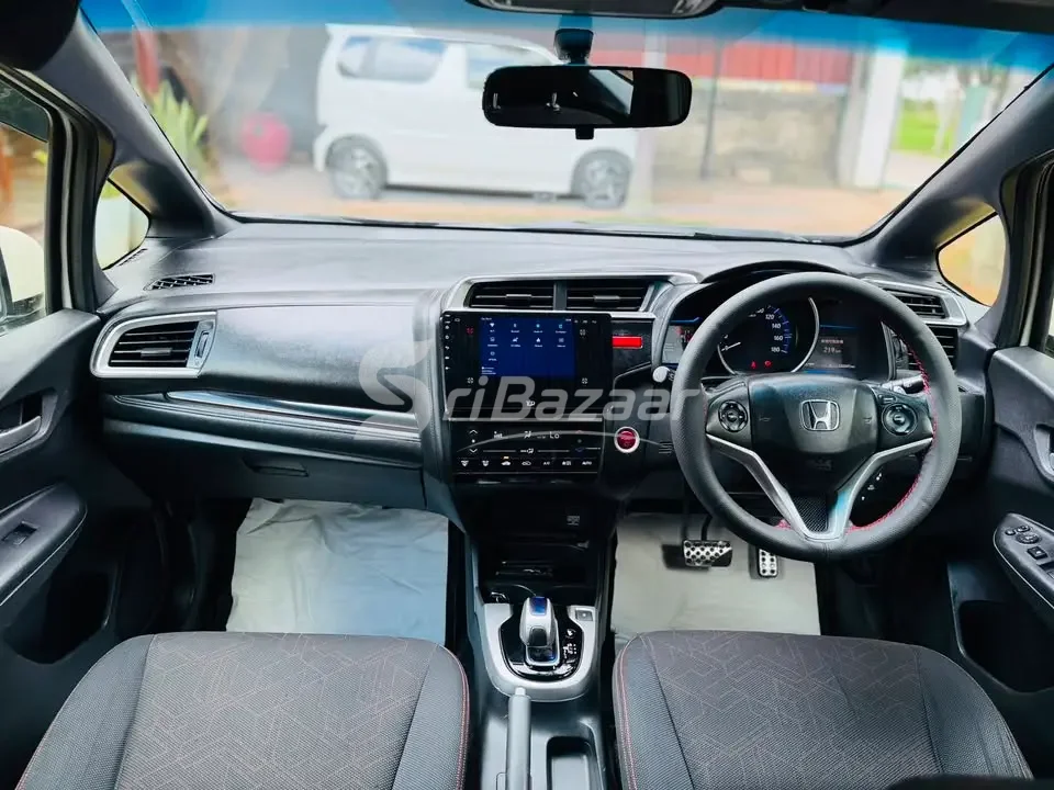 🚗 Honda Fit GP5 S Grade Hybrid 2014 – 132,000 km | 1st Owner | Accident-Free