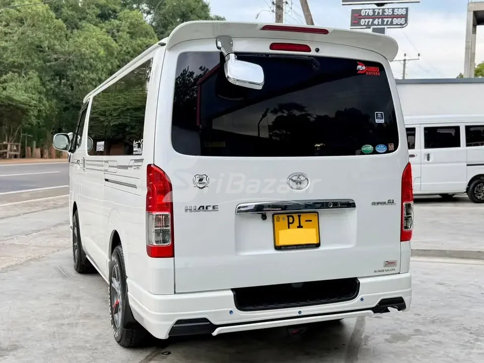 Toyota TRH 200 Dark Prime – 2014 | Full Options | Pearl White