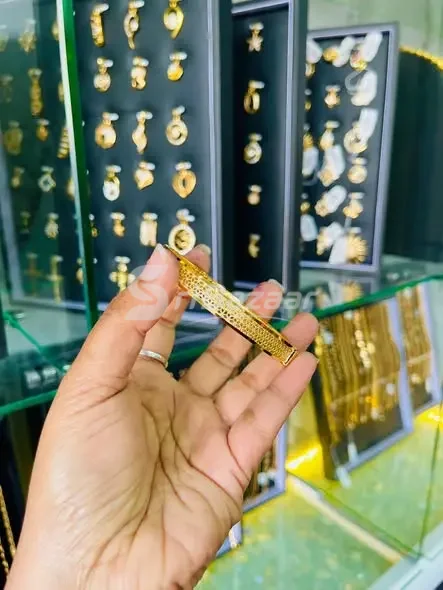 Premium Gold Plated Bangle – SK Online Items