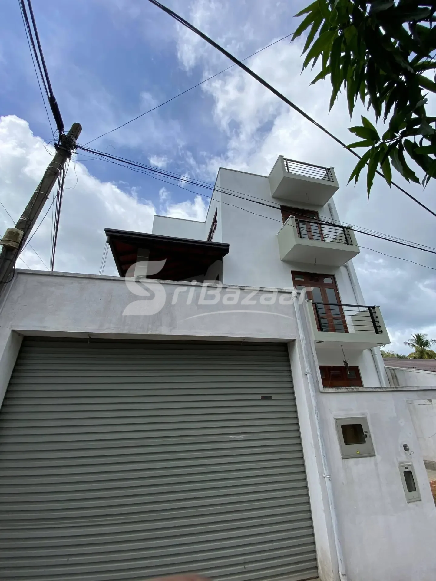 5-Bedroom 3-Storey House for Sale – Halpita | Rs. 45 Million