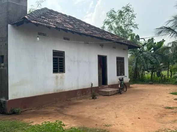 HOUSE WITH LAND FOR SALE IN KILINOCHCHI – READY TO MOVE