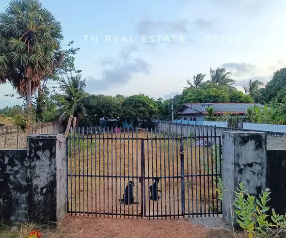 யாழ்ப்பாணம் ➡️ அரியாலை சந்திக்கு அருகில் வீடும் காணியும் விற்பணைக்கு